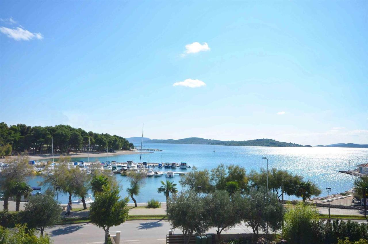 Apartment And Rooms Artina Водице Екстер'єр фото