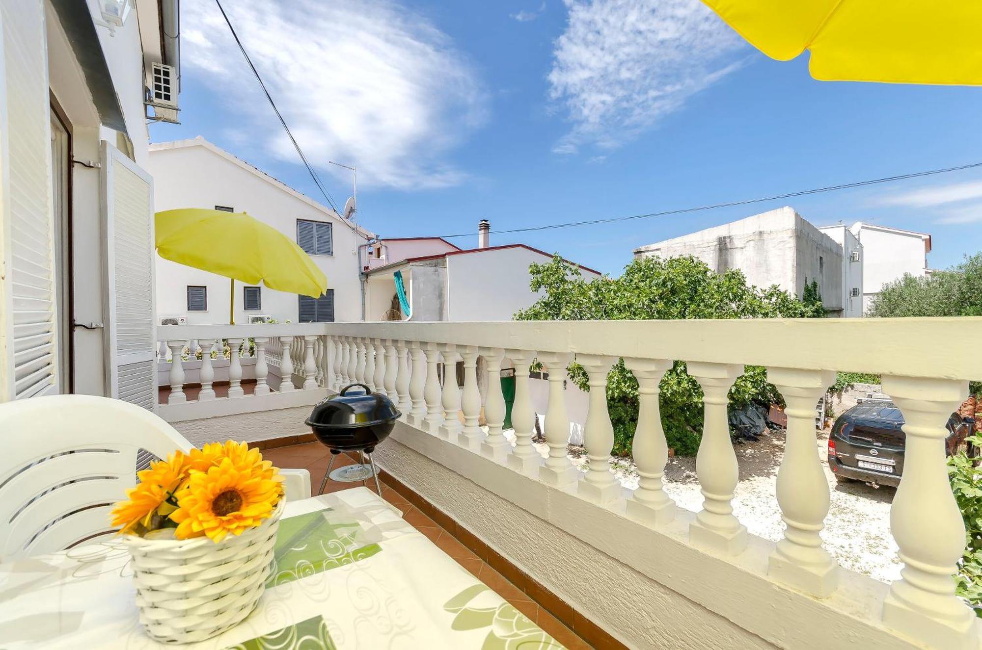 Apartment And Rooms Artina Водице Екстер'єр фото