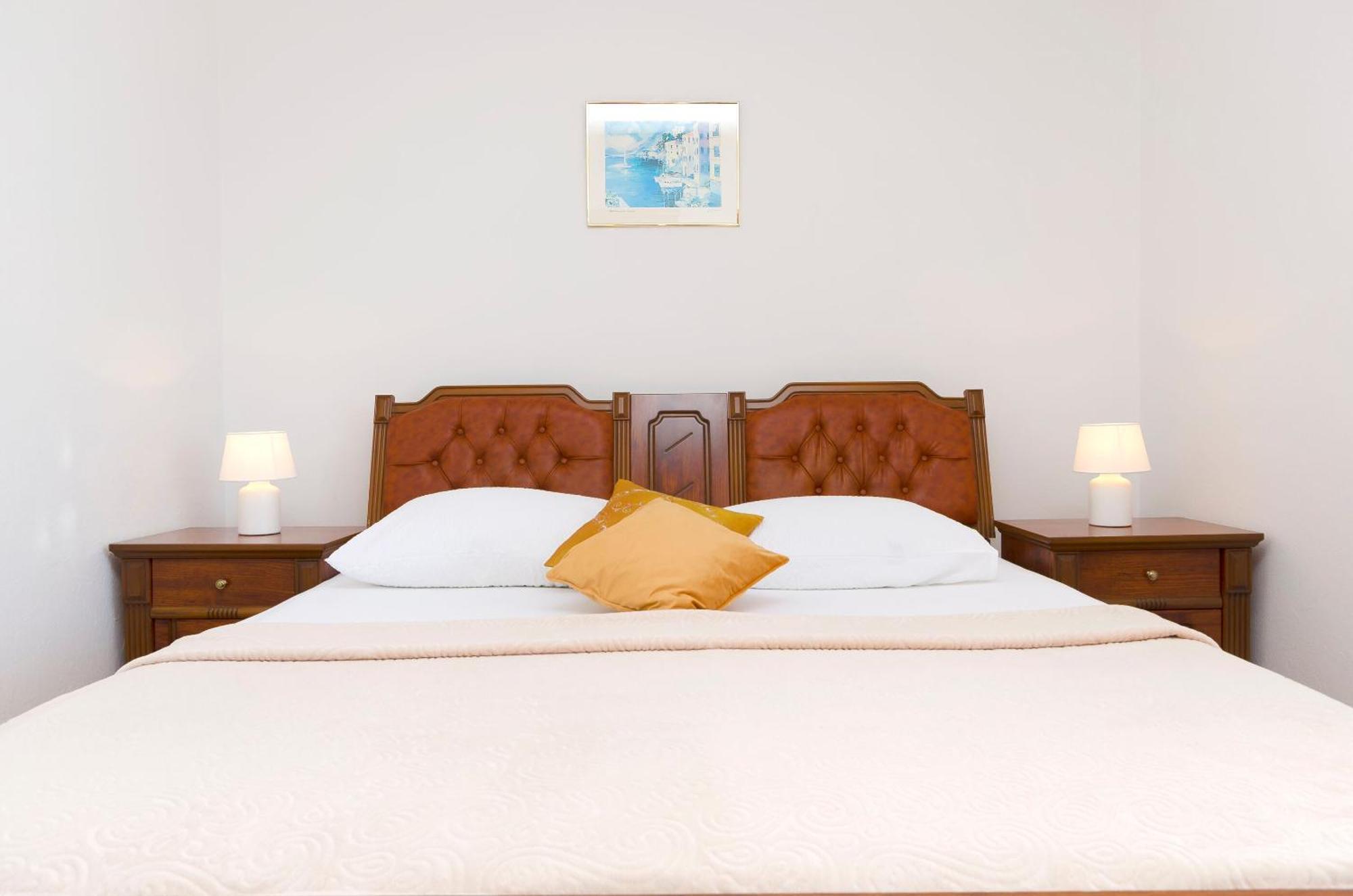 Apartment And Rooms Artina Водице Екстер'єр фото