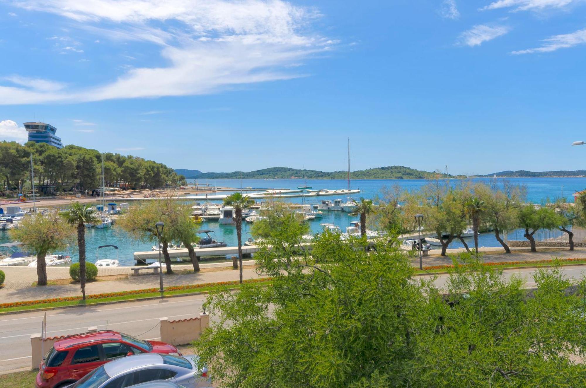 Apartment And Rooms Artina Водице Екстер'єр фото