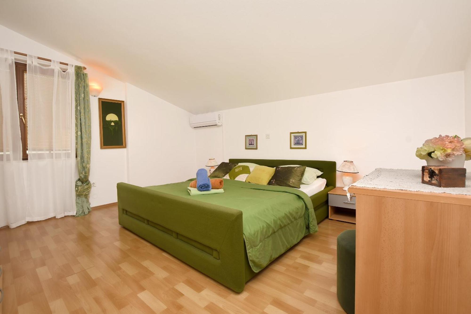 Apartment And Rooms Artina Водице Екстер'єр фото