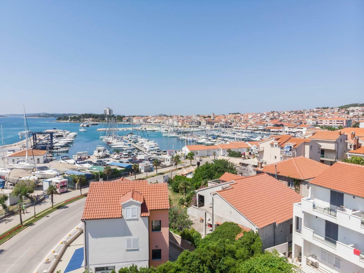 Apartment And Rooms Artina Водице Екстер'єр фото